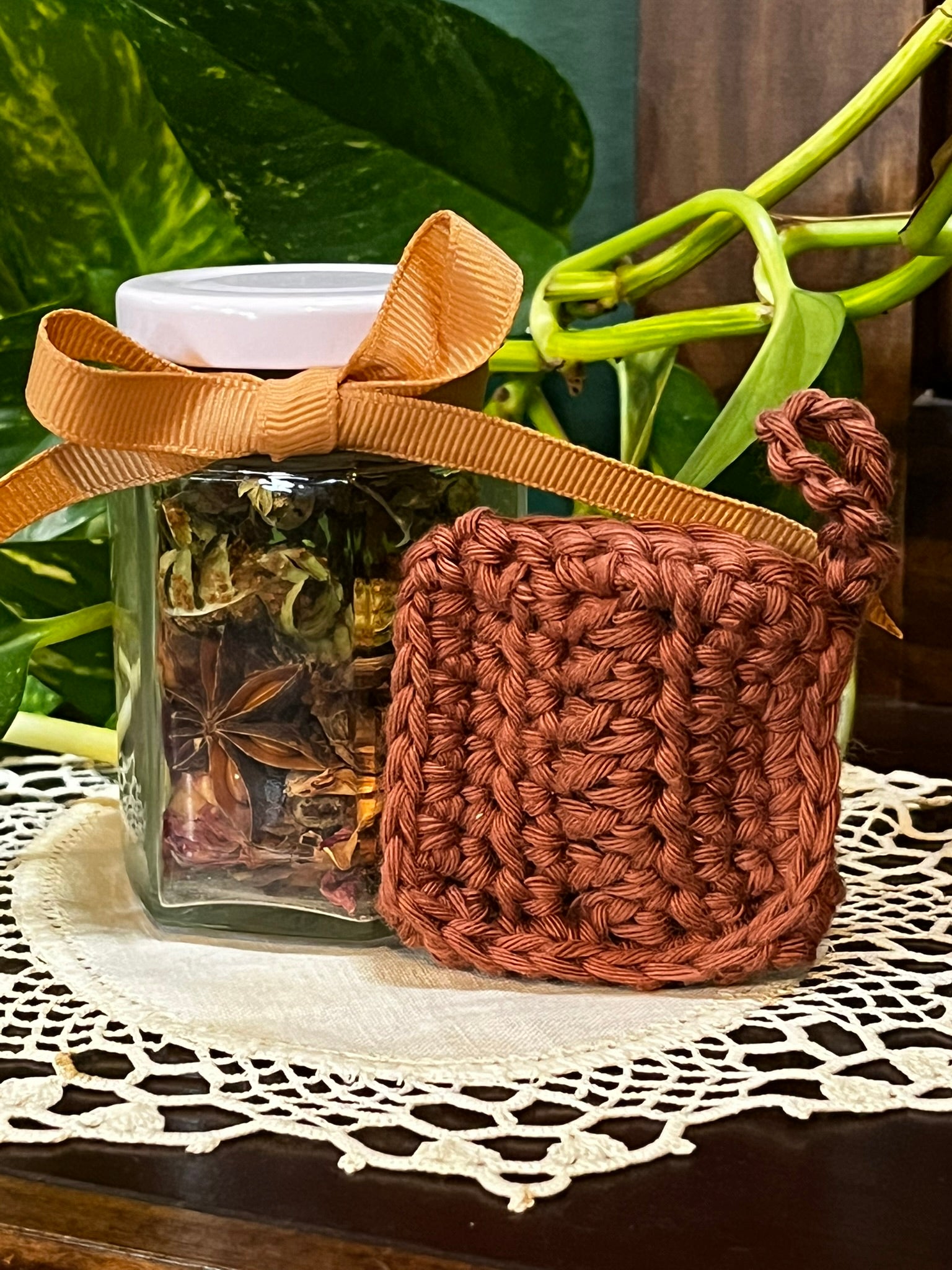 Protection Spell Jar - Rose, Fern & Star Anise Blend