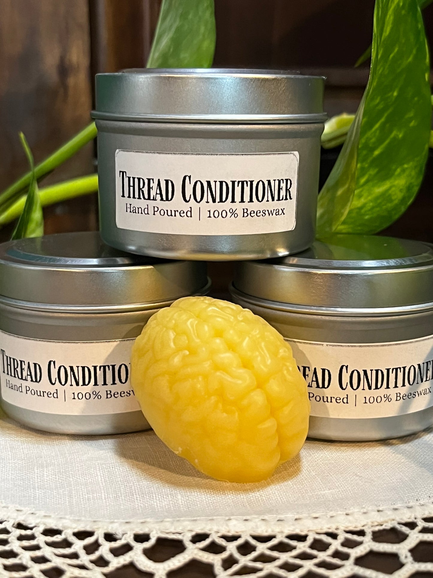 Beeswax Thread Conditioner – Smooth, Strengthen & Tangle-Proof Your Thread