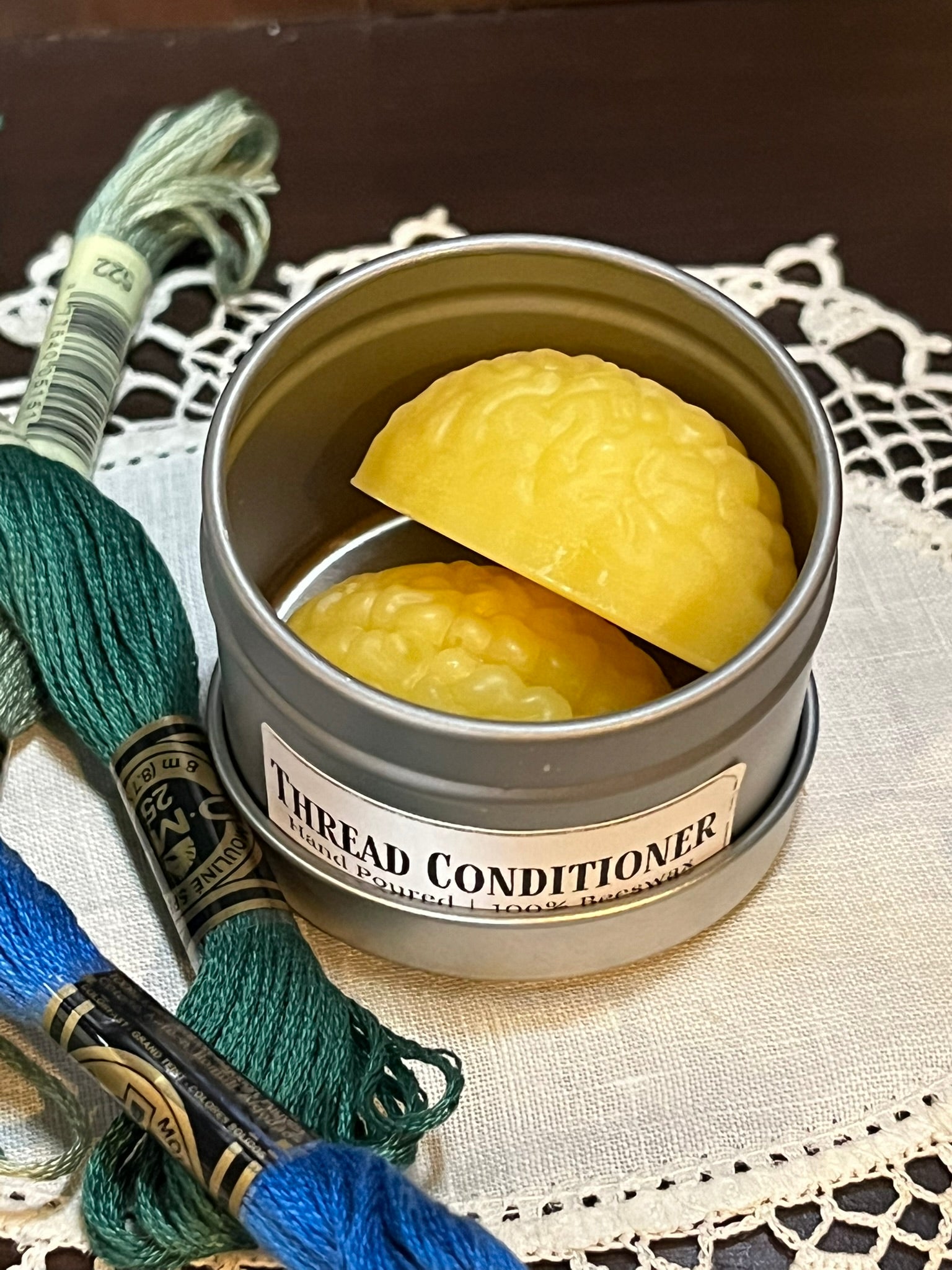 Beeswax Thread Conditioner – Smooth, Strengthen & Tangle-Proof Your Thread